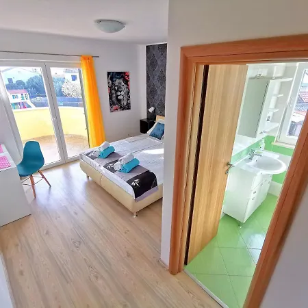 Cvita - Natali Aparthotel