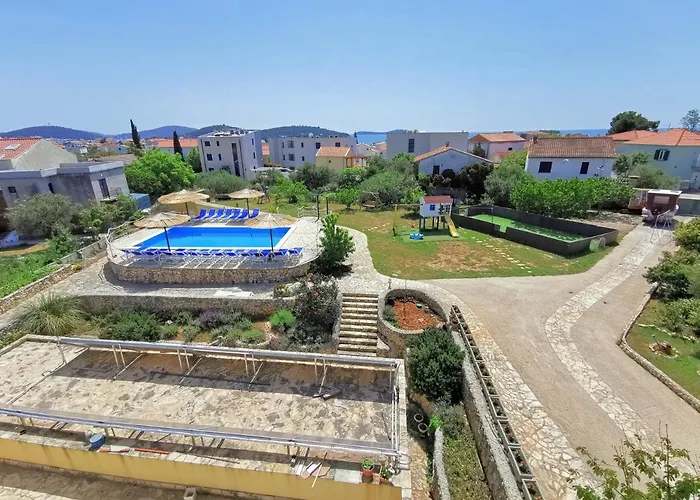 Cvita - Natali Апарт-отель Рогозница